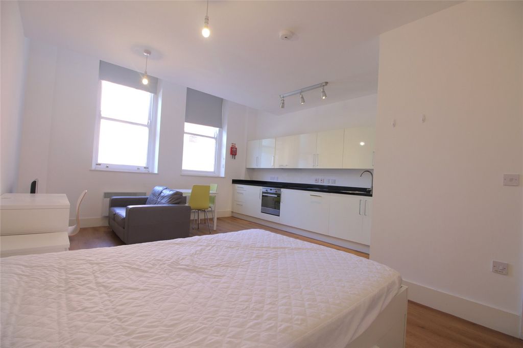 Property photo 2 of 5 Picture No. 03