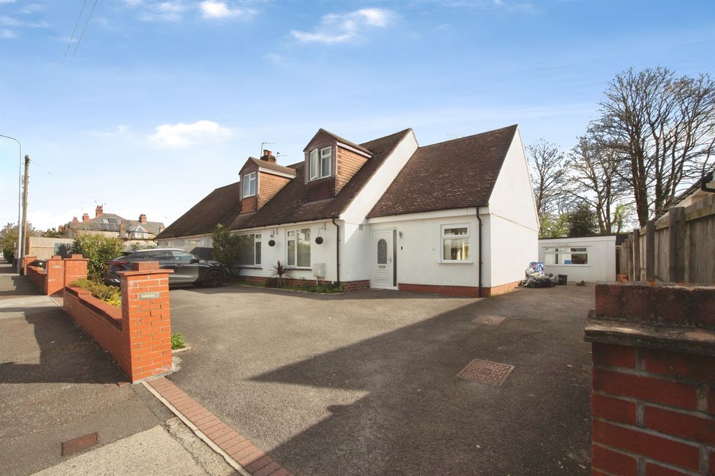 Property photo 1 of 24