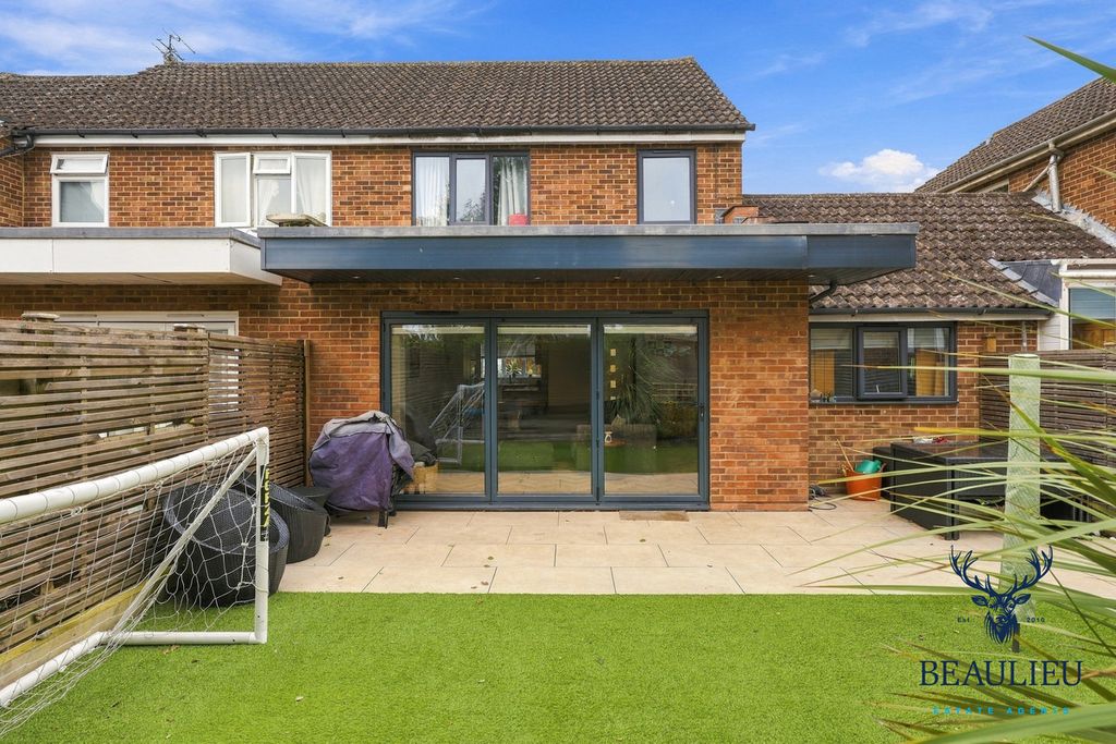 Property photo 2 of 24
