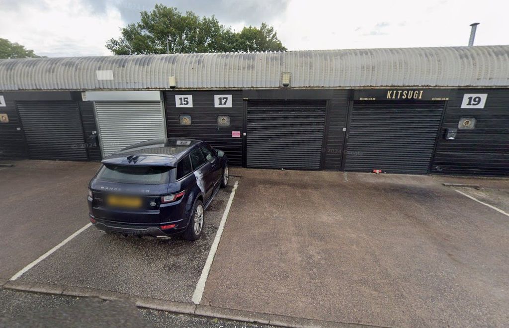 Property photo 3 of 9 17 Craven Court.Jpg