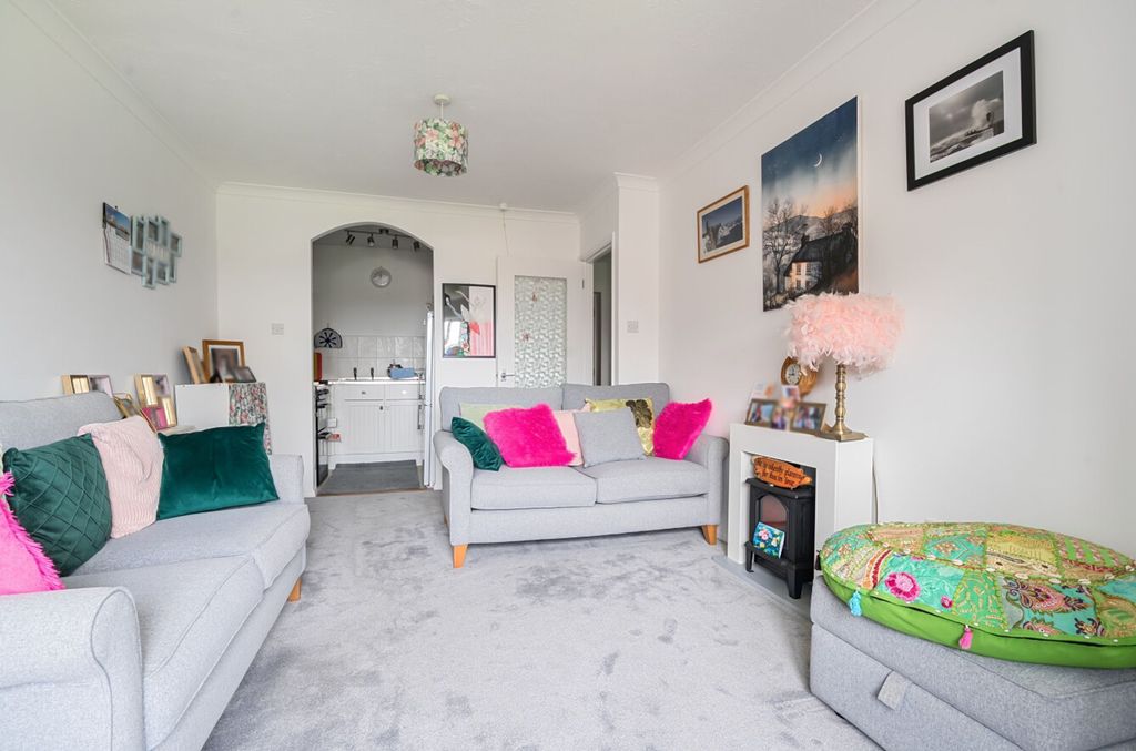 Property photo 3 of 14