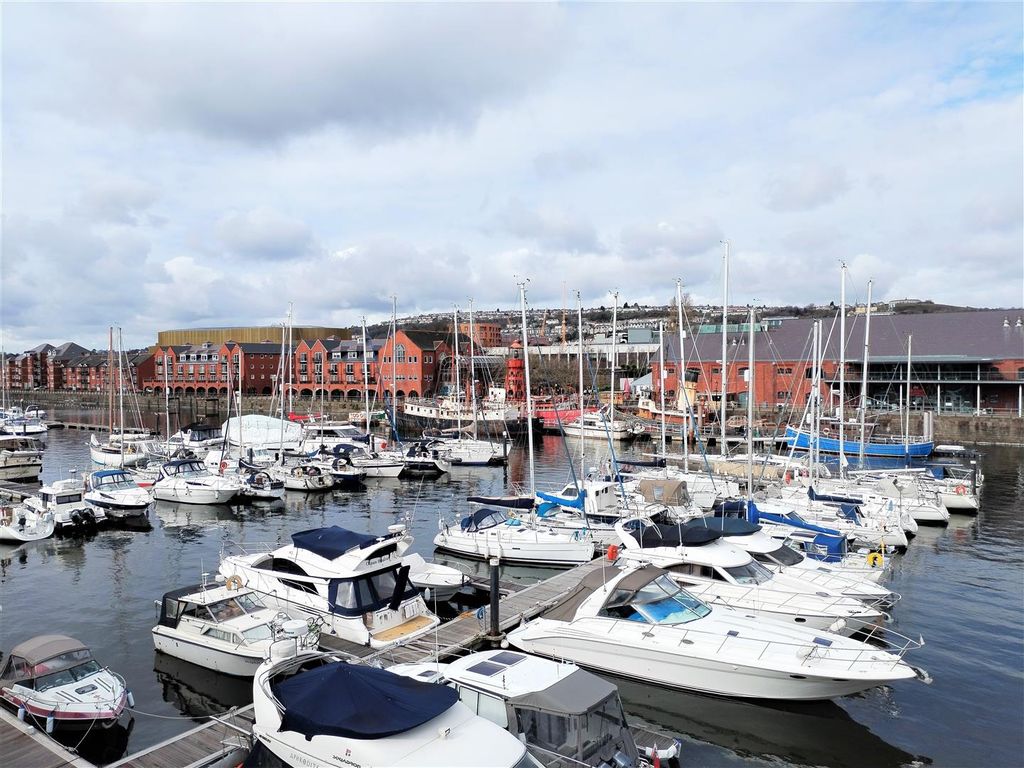 Property photo 2 of 9 View 3.Jpg