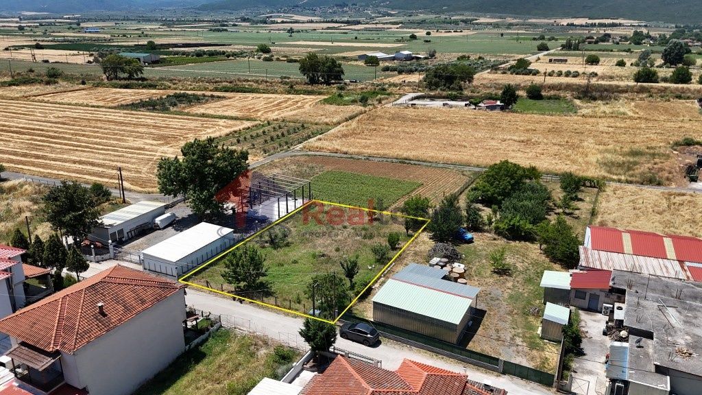 Property photo 2 of 19