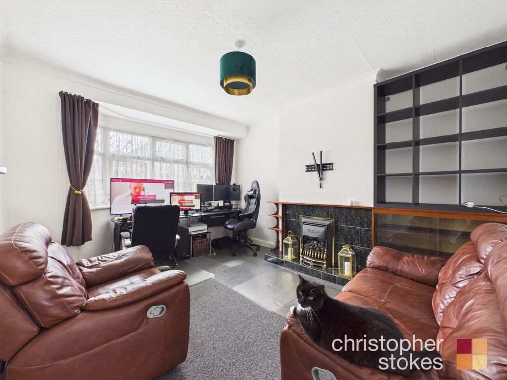 Property photo 2 of 14 5223712