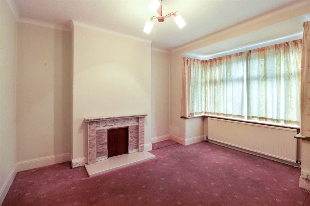 Property photo 2 of 14 Picture No. 12