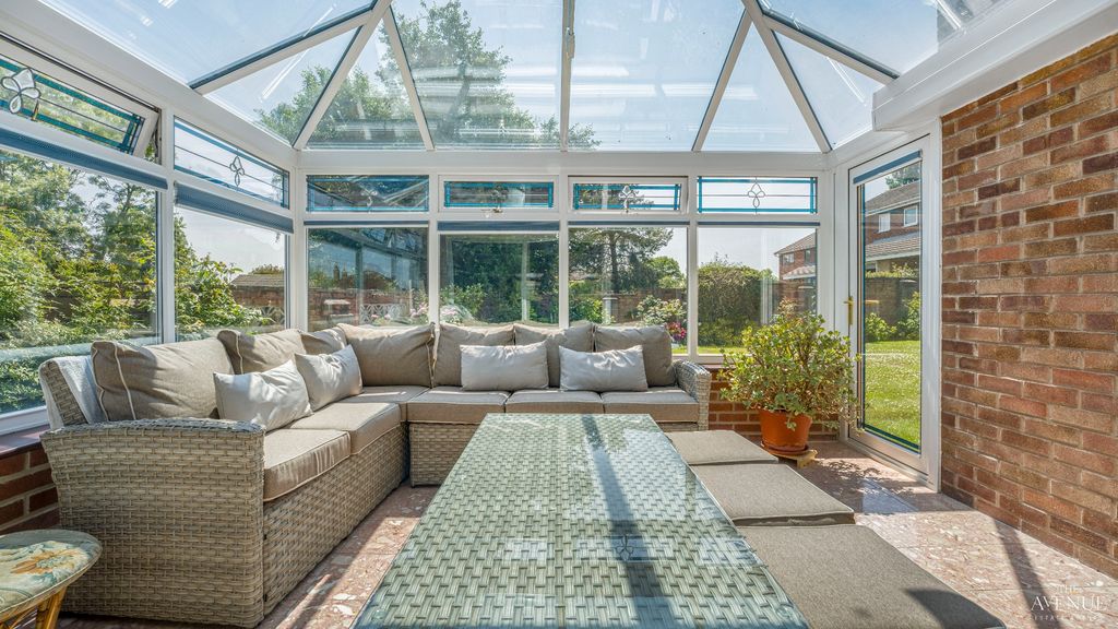 Property photo 3 of 34 4250275