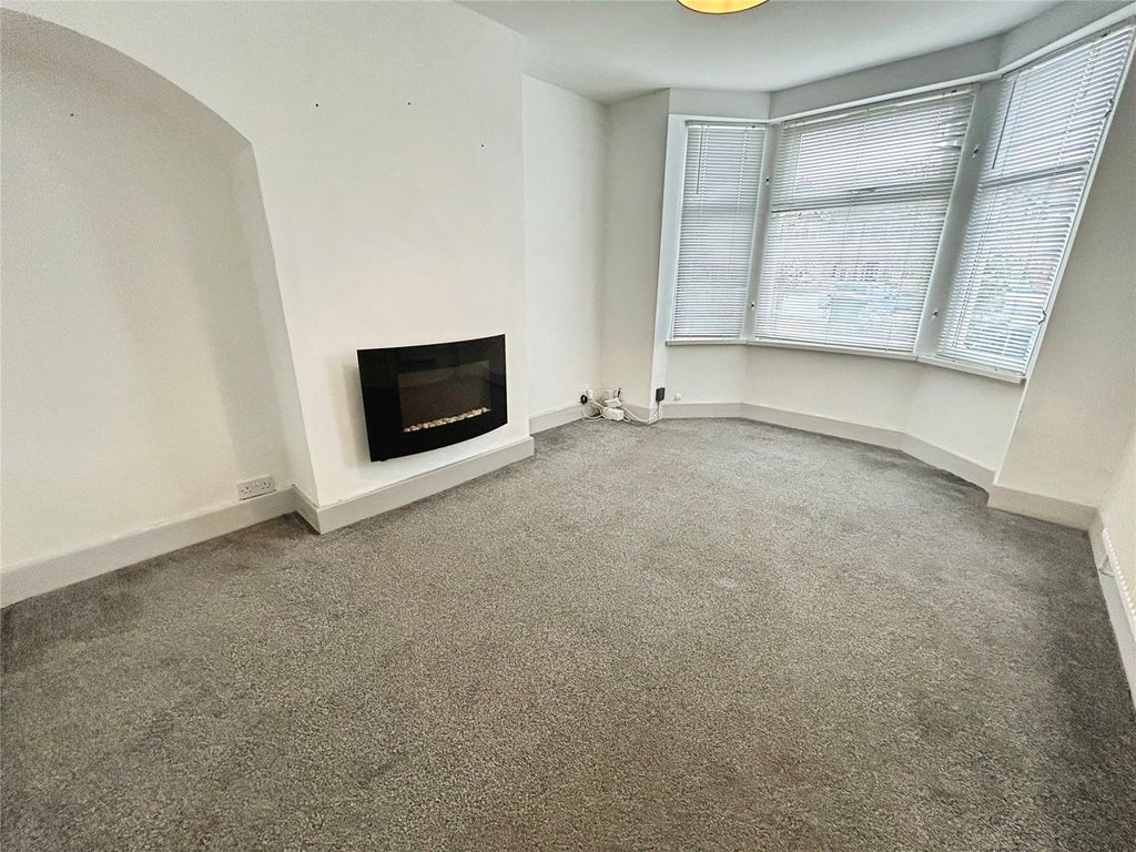 Property photo 3 of 14 Picture No. 34
