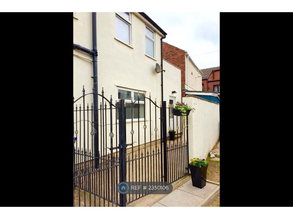 Property photo 1 of 12 Outside Front