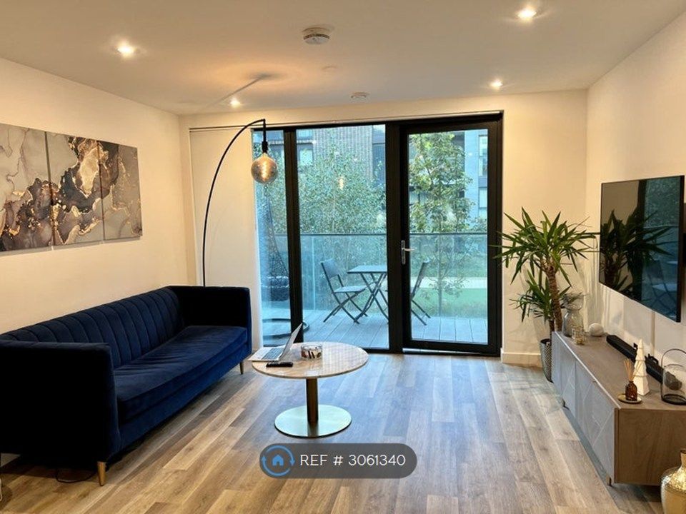 Property photo 1 of 8 Open Plan Lounge