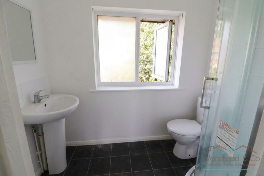 Property photo 3 of 3 Bathroom