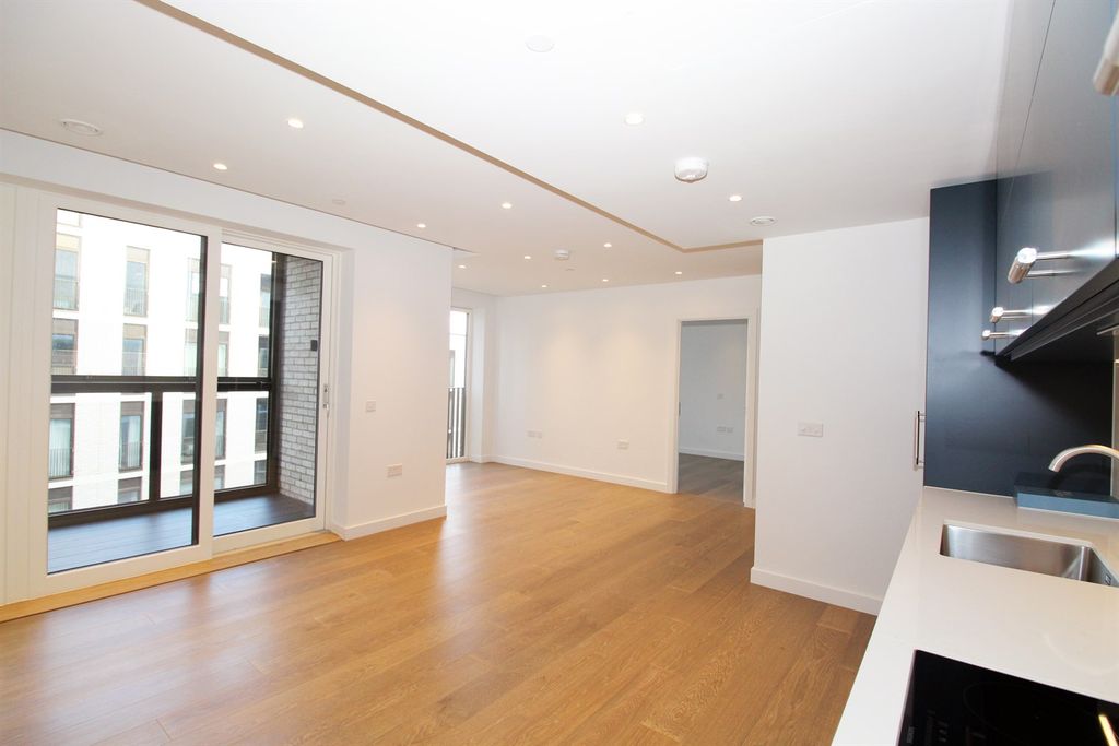 Property photo 1 of 20