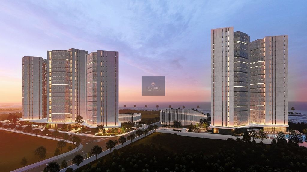 Property photo 2 of 36