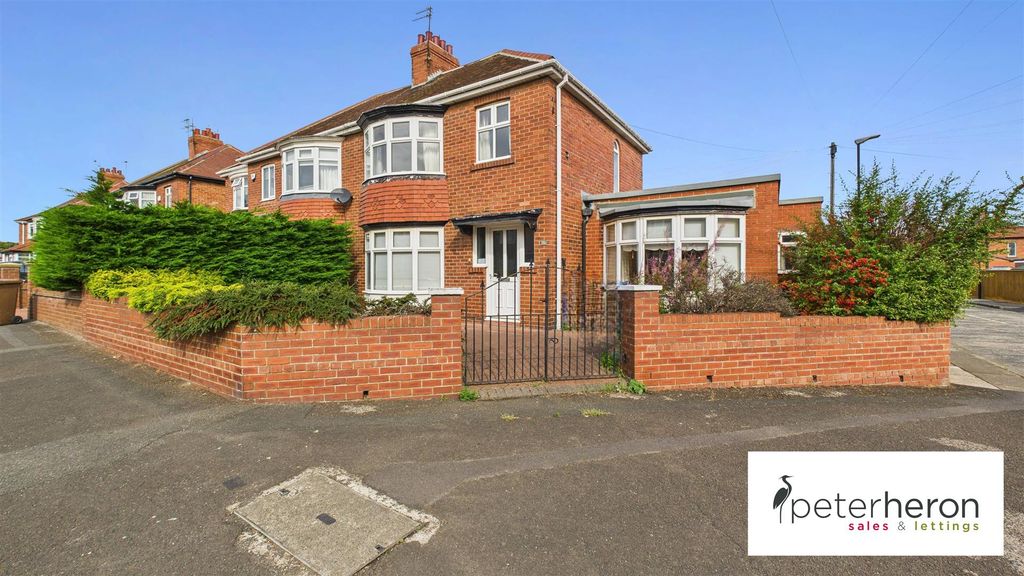 Property photo 1 of 25 Cam05632G0-Pr0027-Still028.Jpg