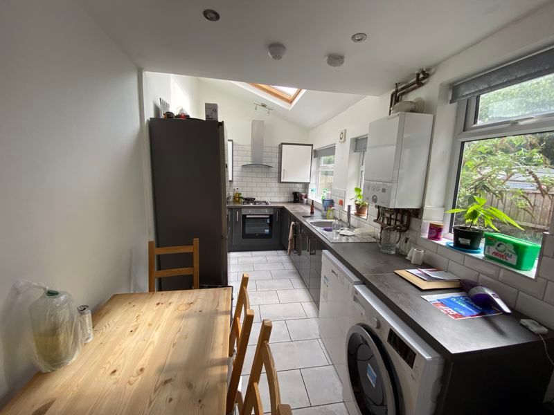 Property photo 3 of 16 Photo 7