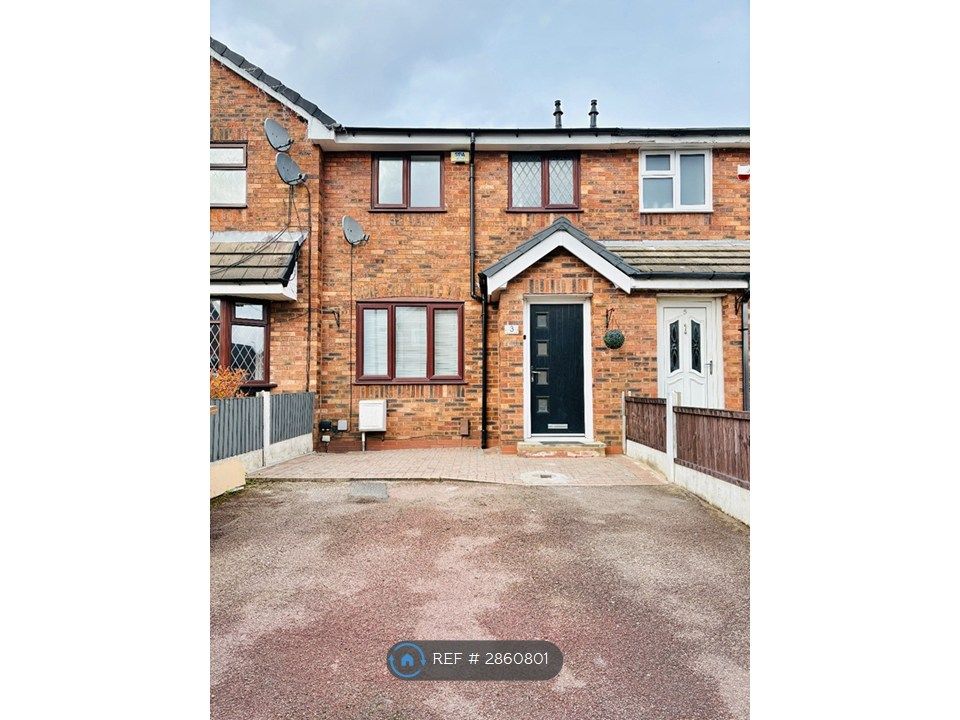 Property photo 3 of 13 Driveway Parking