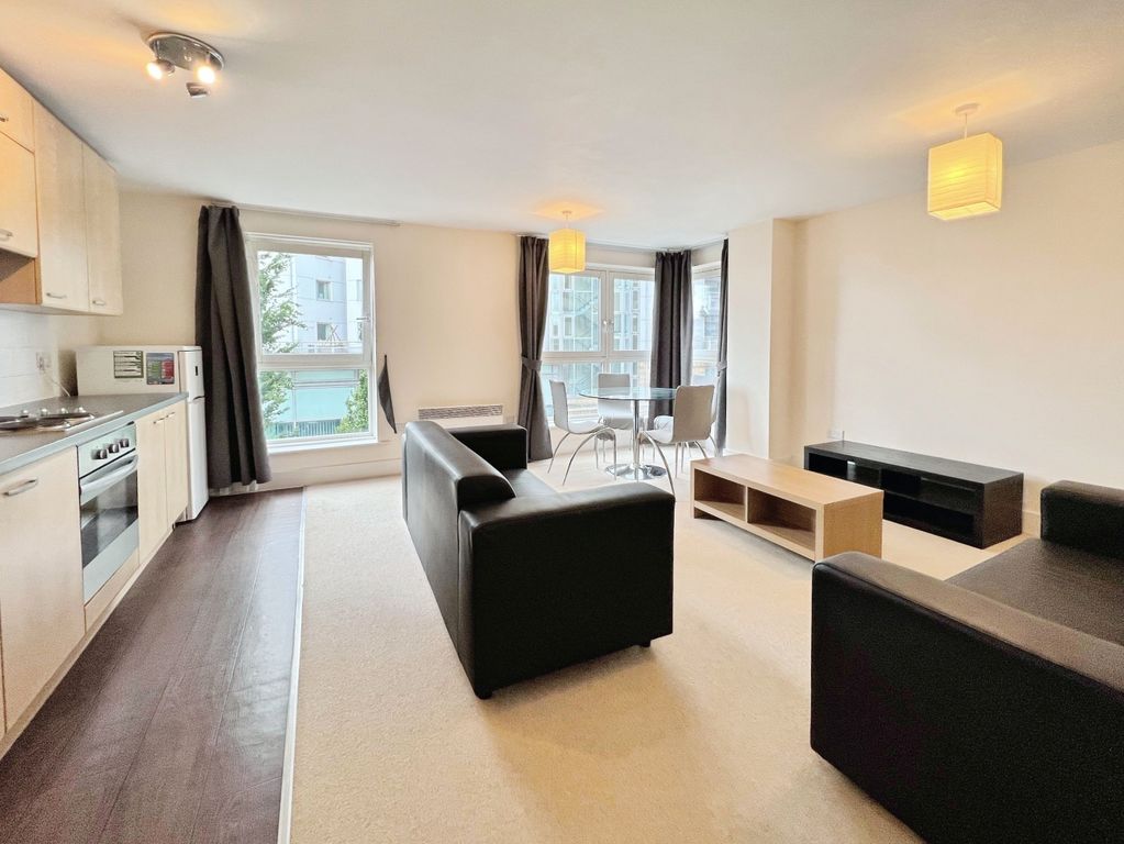 Property photo 1 of 7 Lounge/Dining Room