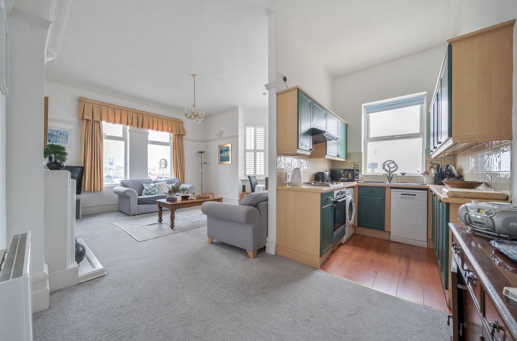 Property photo 3 of 9 1462801-5-6A0c872...