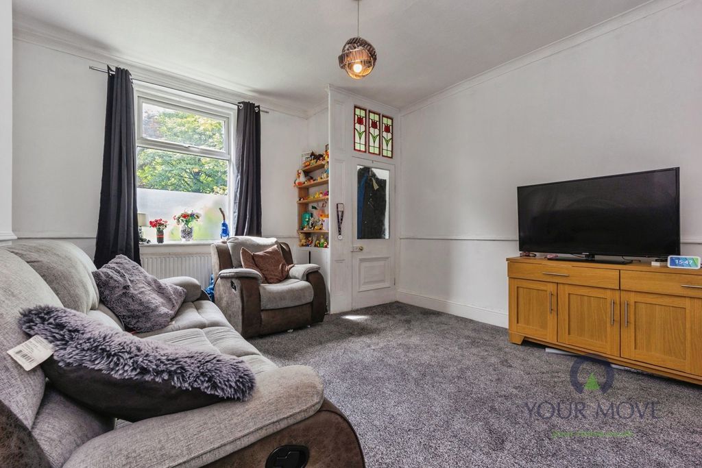 Property photo 2 of 12 Pbox-Img.Jpg