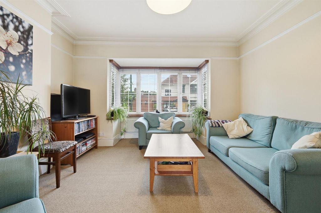 Property photo 3 of 31 26