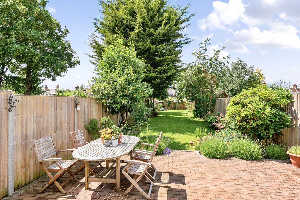 Property photo 2 of 12