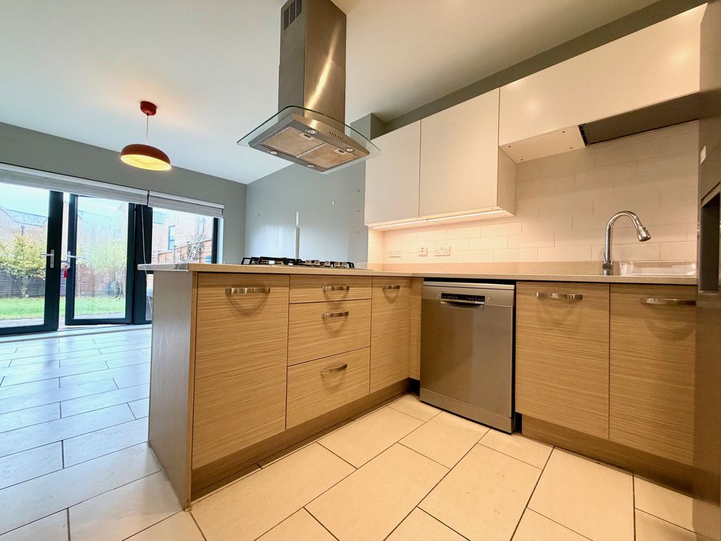 Property photo 2 of 16 View