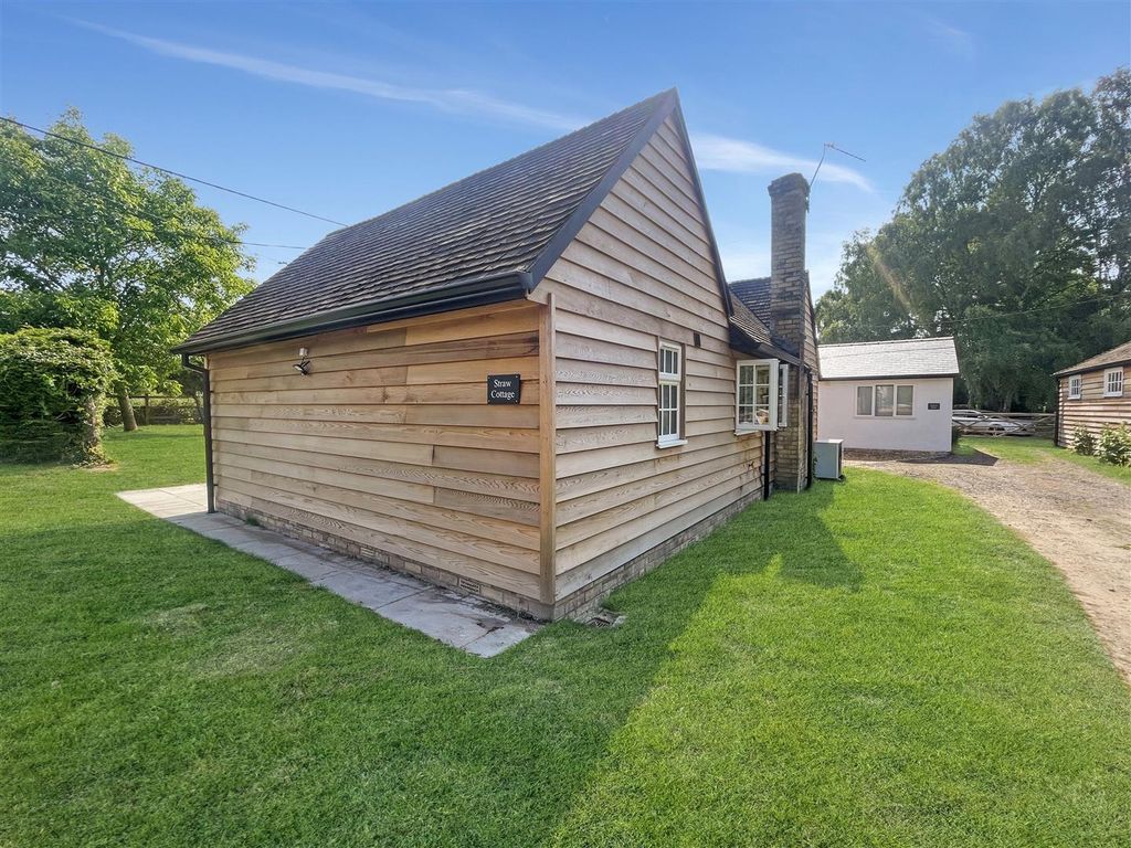 Property photo 2 of 17 Front