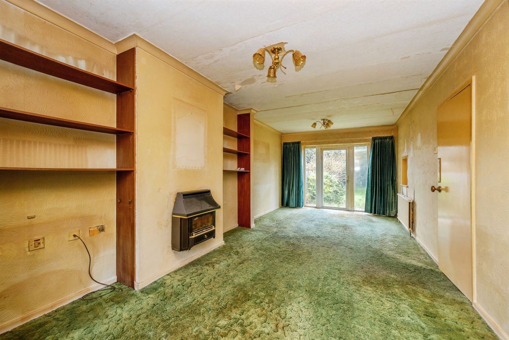 Property photo 2 of 16