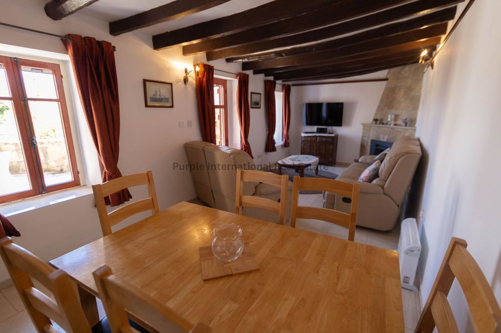 Property photo 2 of 35