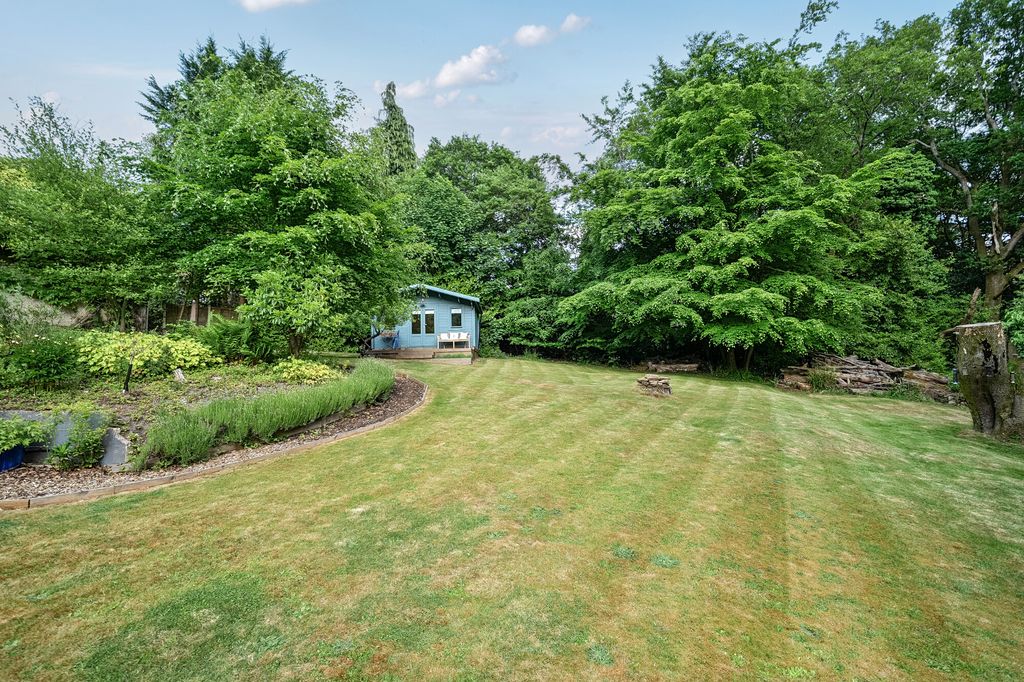 Property photo 2 of 19 2
