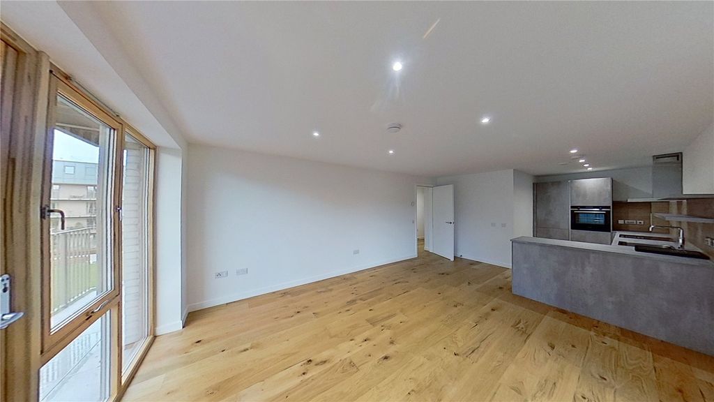 Property photo 3 of 19 Photo 3