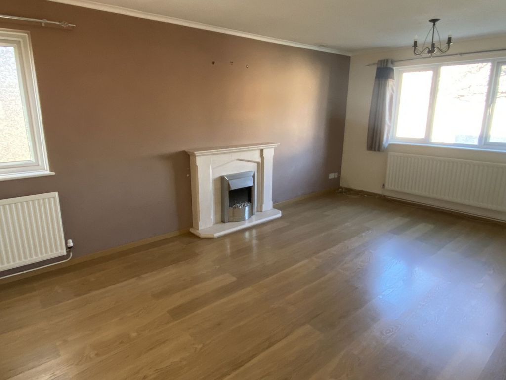 Property photo 3 of 11 Photo 1