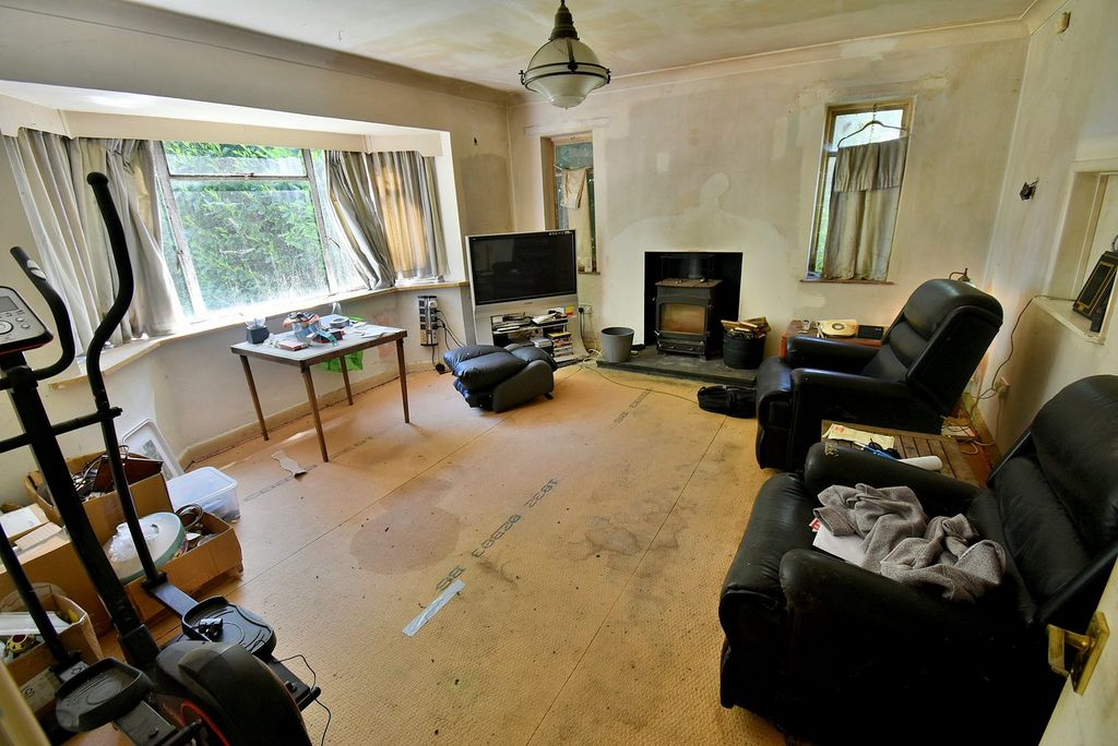 Property photo 3 of 15