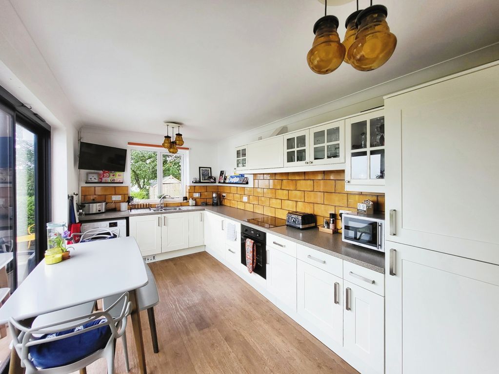 Property photo 3 of 30 8648F3ee-20240910_104906