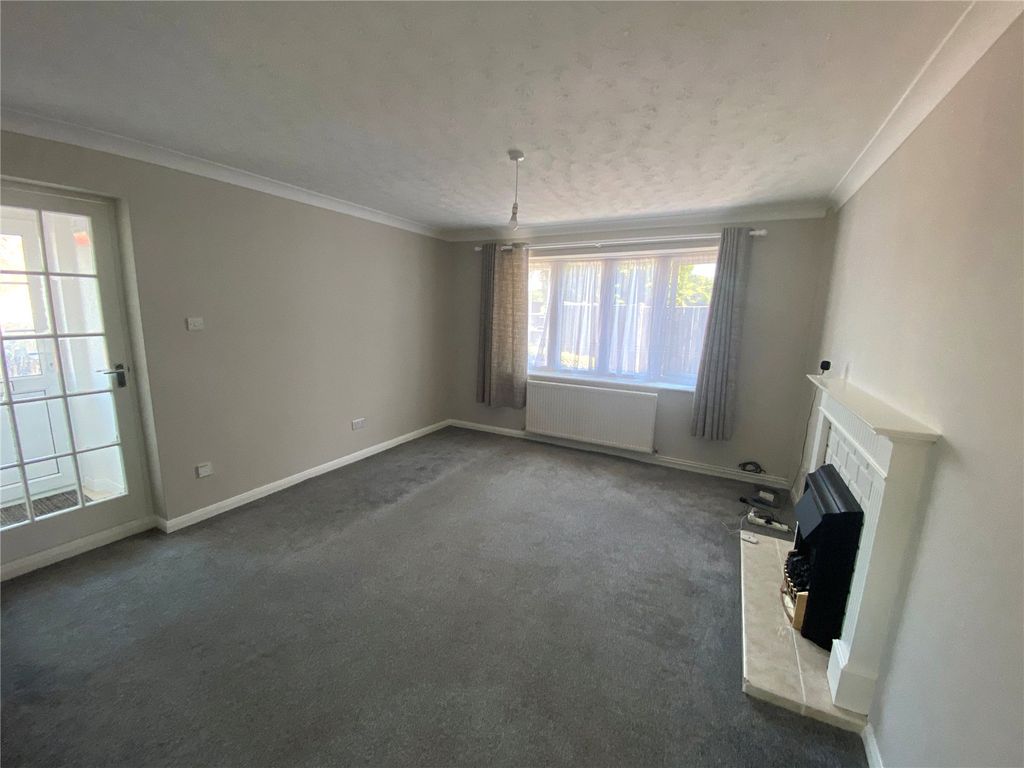 Property photo 2 of 19 Picture No. 04