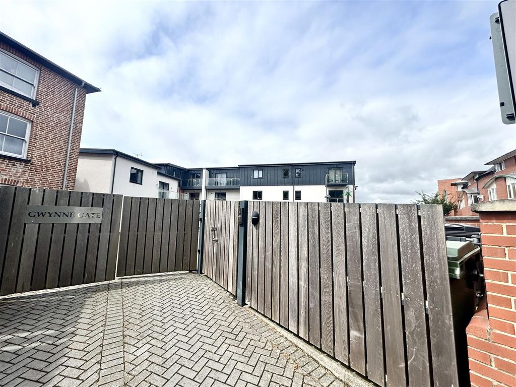 Additional image 6 of 2 bed flat to rentCatherine Court, Catherine Street, Hereford HR1