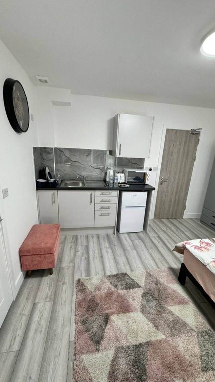 Property photo 2 of 5