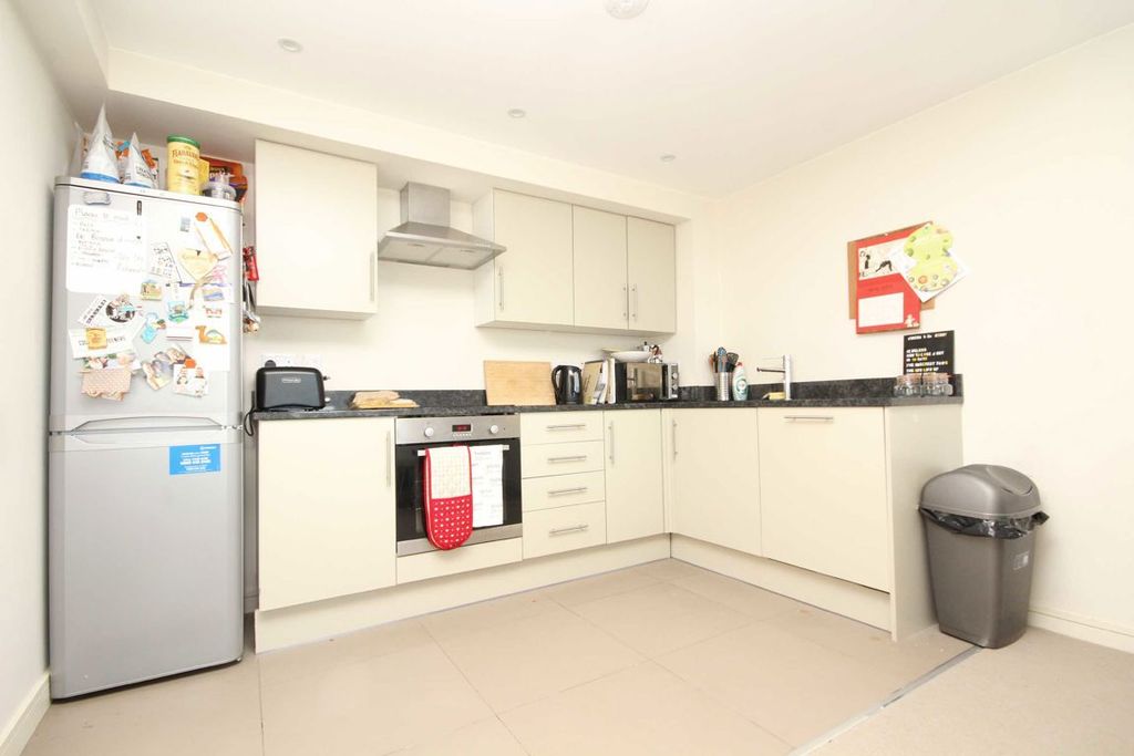 Property photo 3 of 3