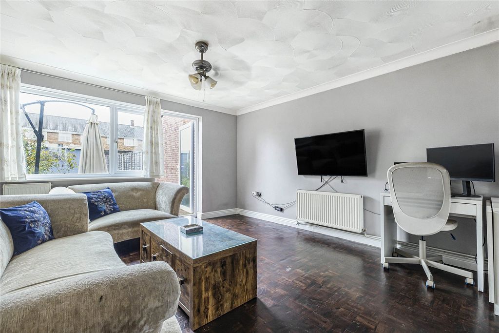 Property photo 2 of 11 Picture No. 08