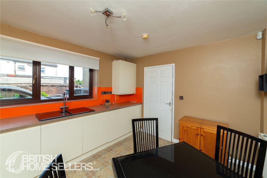 Property photo 3 of 19 Picture No. 03