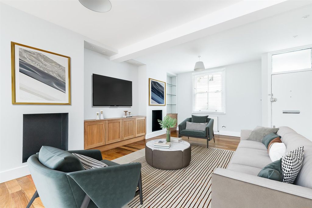 Property photo 2 of 11 Virtually Staged - Reception