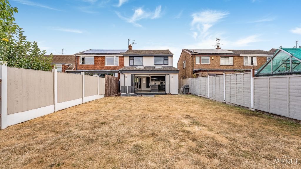 Property photo 2 of 32 5334492