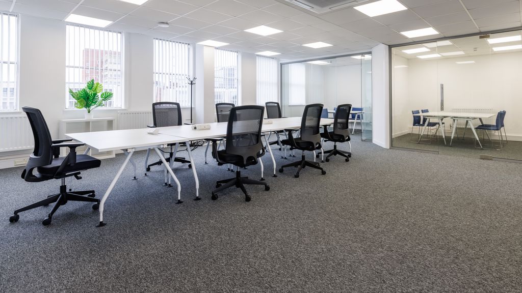 Property photo 2 of 22