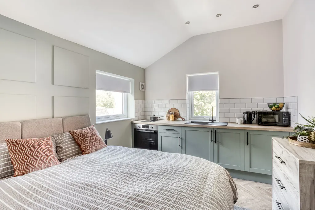 Apartment in Derby, Little Chester - View 3