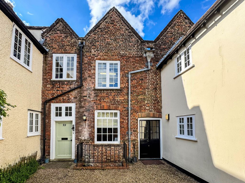 Property photo 1 of 17 m