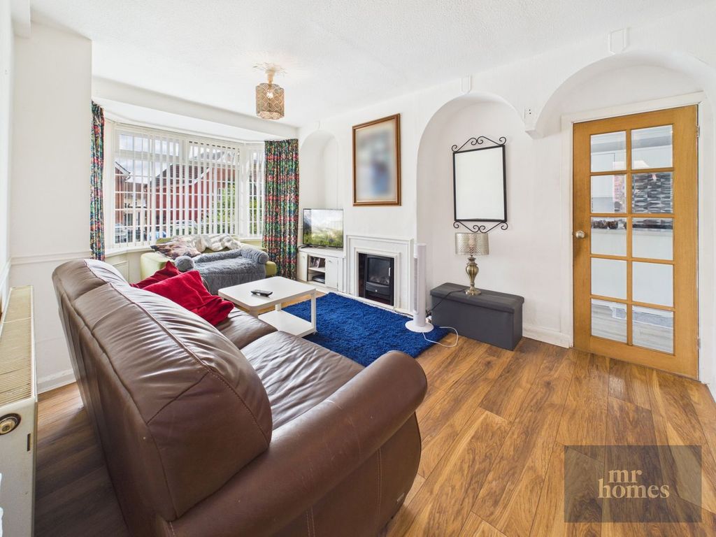 Property photo 3 of 37