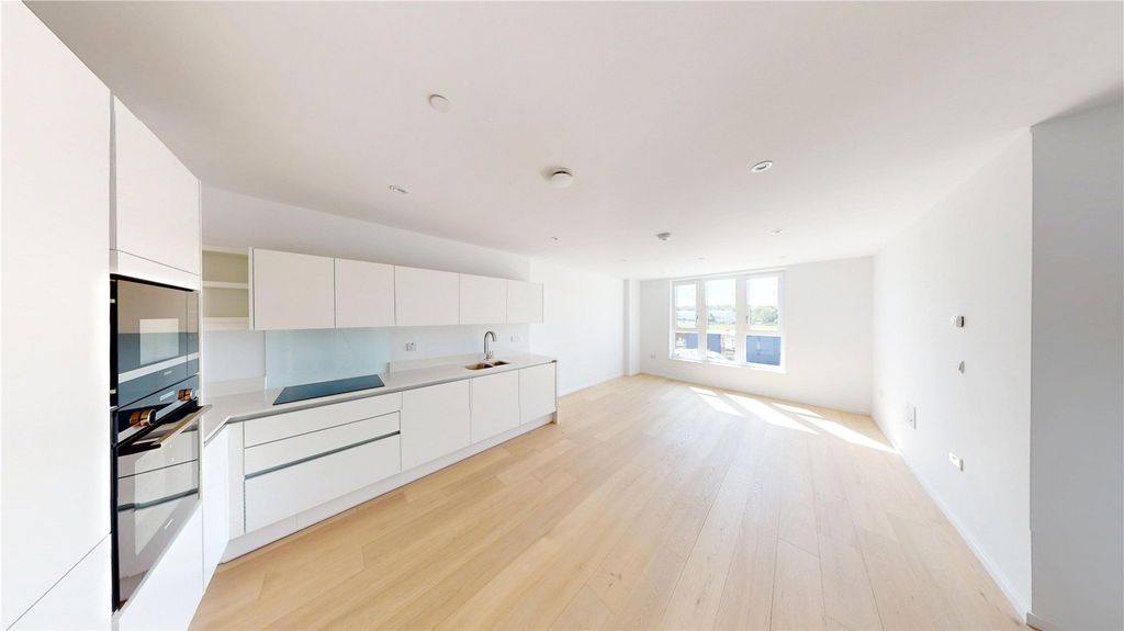 Property photo 3 of 11 Picture No. 02