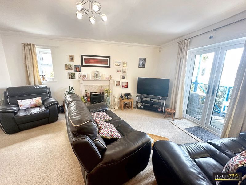 Property photo 2 of 14 Photo 8