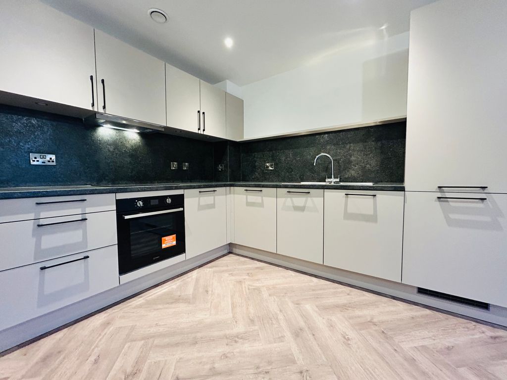 Property photo 1 of 4 Kitchen