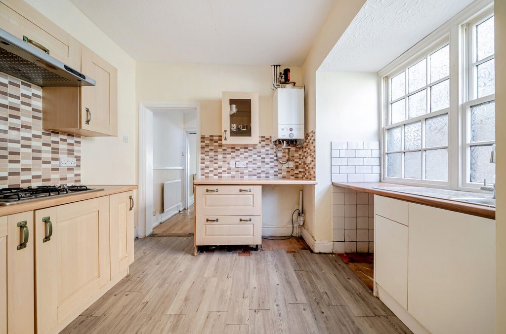 Property photo 3 of 12 1538088-19-1A1630...