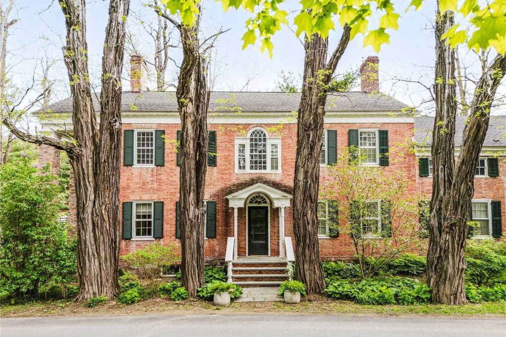 Property photo 1 of 31